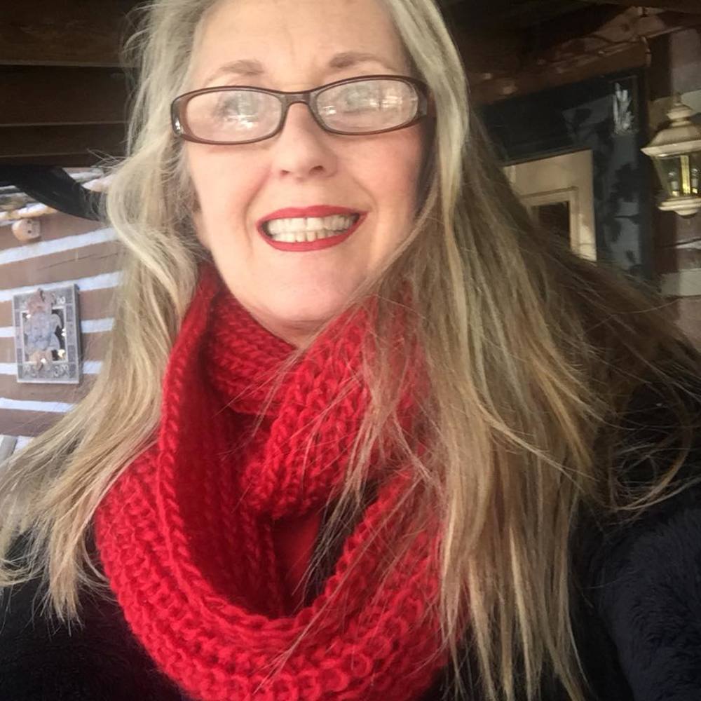 Meet your Posher, Debbie